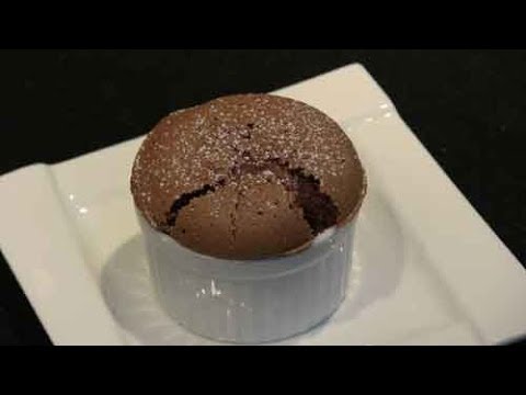 チョコレート スフレ - カレー簡単バレンタインデーのデザート レシピを表示します。 (Chocolate Souffle - Show Me The Curry Easy Valentines Day Dessert Recipe)
