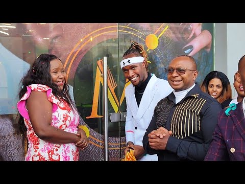 INSIDE MOYADAVID NEW MULTIMILLION SPA SHOP| GRAND ENTRANCE WITH HIS MOM