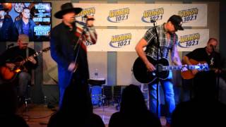 Montgomery Gentry sings Headlights