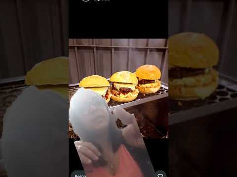 Du' Van Burger, Fica em Taboão da Serra SP, São simplesmente maravilhosos os hambúrgueres!!!