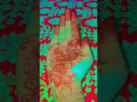 Mehandi kaun si wali acchi lagi #shorts