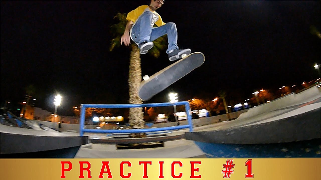 Cristian Vannella entrenando en el Skate Agora