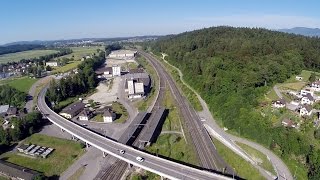 preview picture of video 'Züge auf der NBS Mattstetten - Rothrist, Zug, trainfart, trains / Luftaufnahmen'