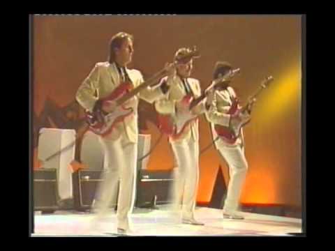Emma  -  Aarne Vesterinen Guitar Team  - 1988 - ( Live )