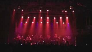 Gentleman &amp; The Evolution - Intro/Distant Away [Live in Saarbrücken, Germany 5/5/2010]