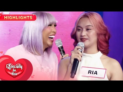 Vice Ganda rushes forward because of searchee Ria's pick-up line