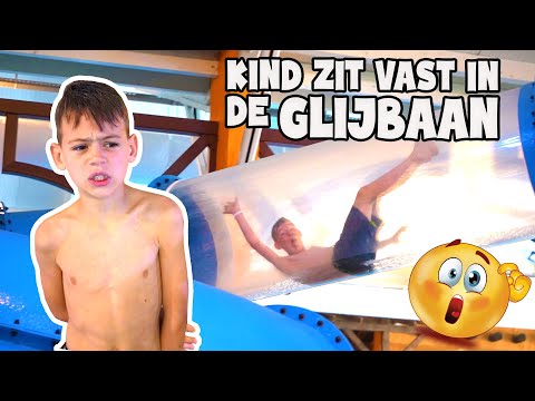 TOP 10 SOORTEN KINDEREN IN EEN ZWEMBAD !! - De Bakkertjes #713