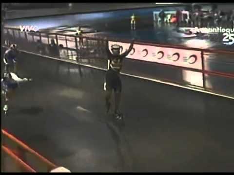 Colombiano pierde medalla de oro por celebrar antes de tiempo