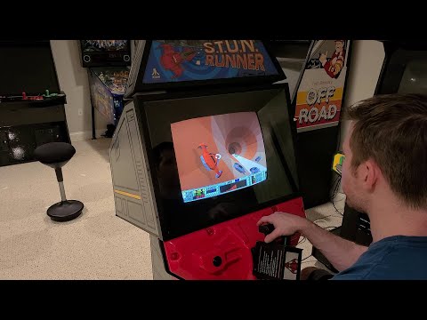 S.T.U.N. Runner (Atari 1989) Arcade Cabinet Gameplay