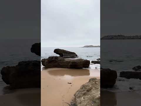 Praia dos Pescadores BEACH in 4K | Ericeira, Portugal