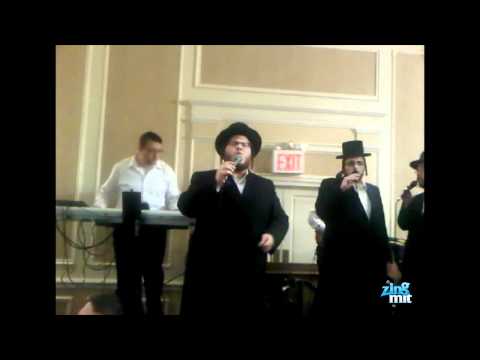 Levy Falkowitz & Shira Choir At Wedding Singing Yiddish Song "Moidim"