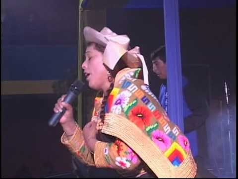 FLOR YAUYINITA MIX HUAYLAS EN VIVO 2015 - QUIERO OLVIDAR MIS PENAS, DAME UN BESITO, HOLA QUE TAL