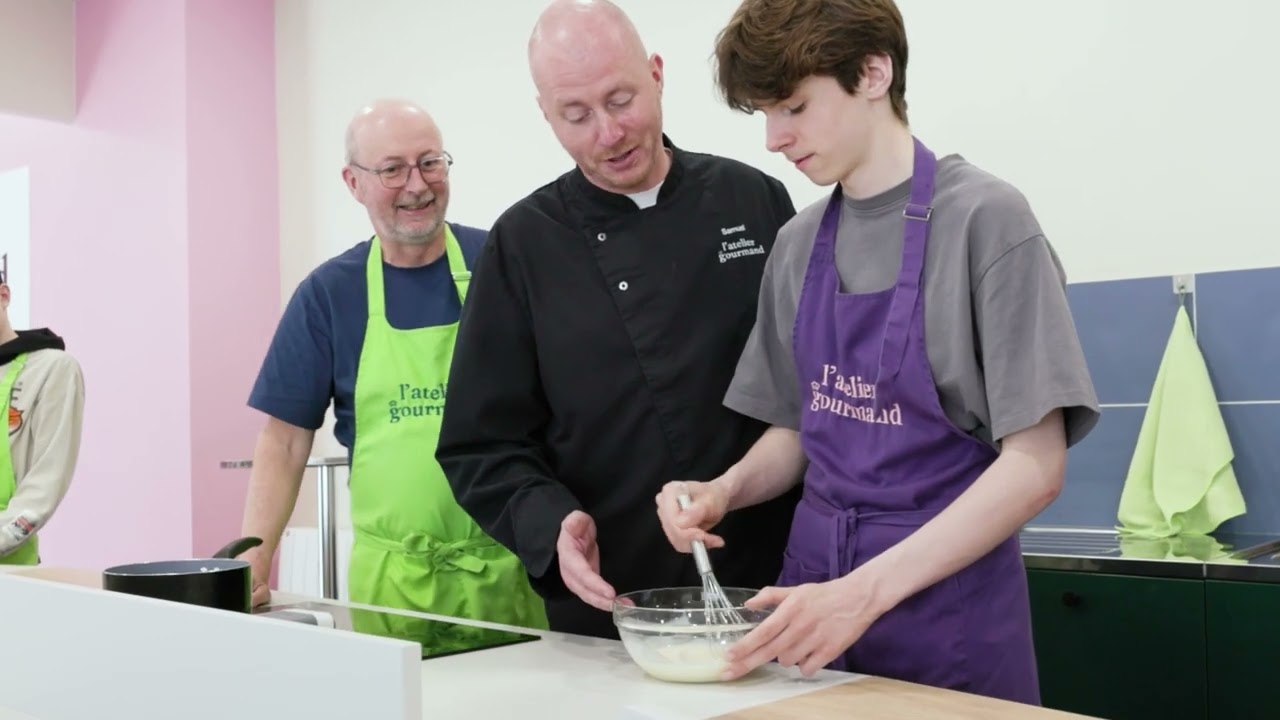Cuisinez un menu de saison en trois temps aux côtés de Samuel - Vidéo