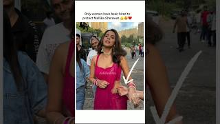 Download lagu Mallika Sherawat hires a woman for protection😃#shorts #song #bollywood #janhavikapoor #ananyapandey mp3