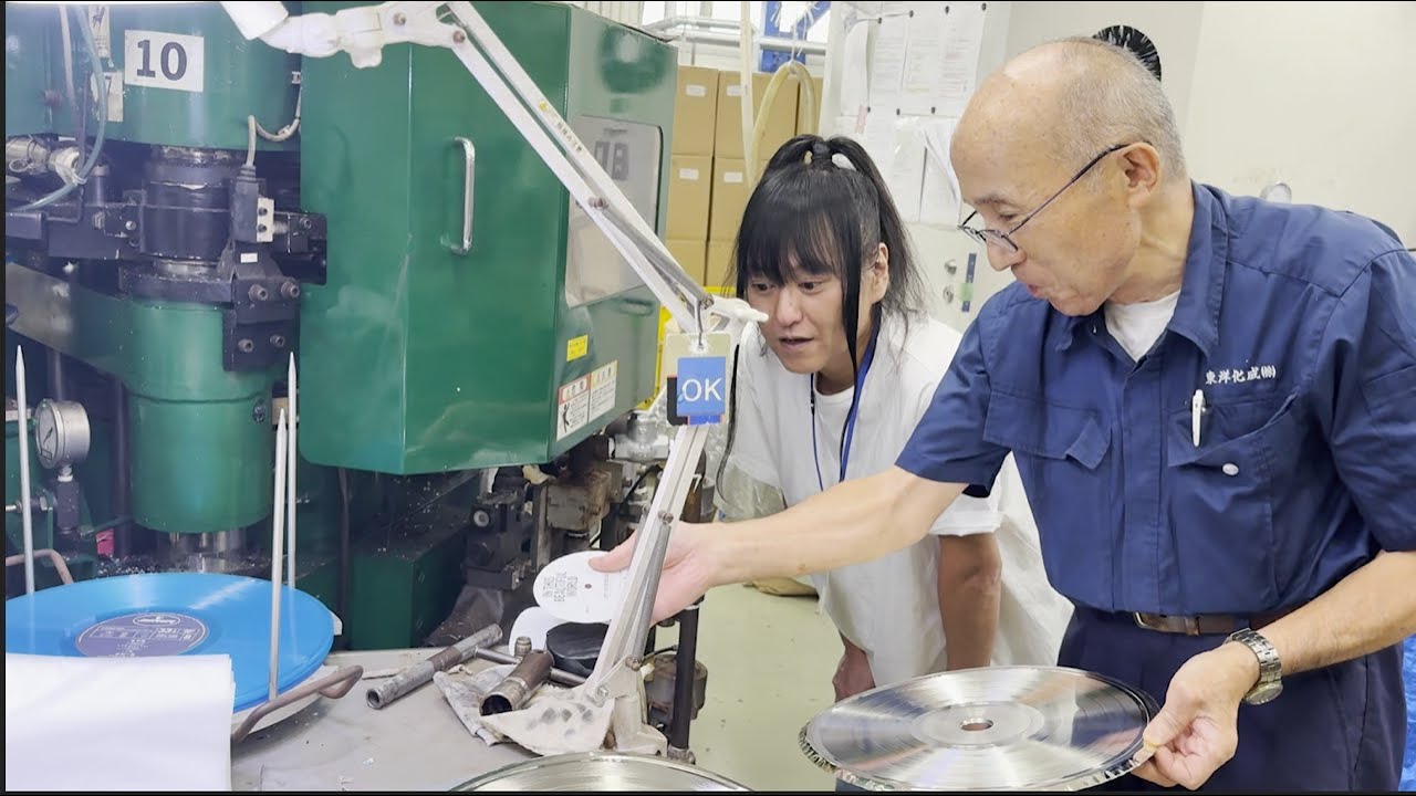 【祝リリース】『金字塔』アナログ盤をつくるプレス工場を訪問