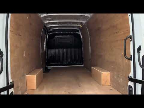 2023 Renault Master Rwd 145bhp XLWB L4 Jumbo - Image 2
