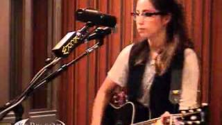 KT Tunstall performing Madame Trudeaux on KCRW