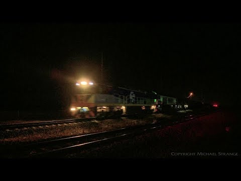 SCT 6MP9 Freight Train At Night (6/12/2019) - PoathTV Australian Railways