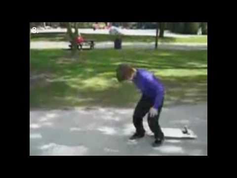 Justin Bieber Fail Compilation - His Top 10 Fails (+ Bonusvideo!)