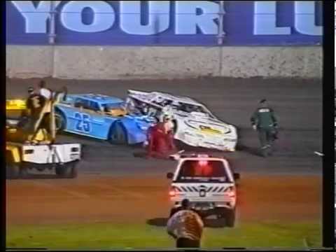 late model title 2002 at the motorplex