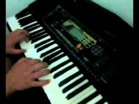 Tecladista nathan tocando Four Elise 