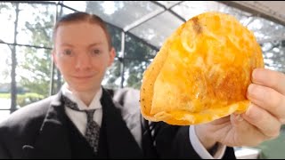 Taco Bell's NEW Grilled Cheese Dipping Taco Review!