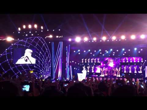 130116 GDA GD taking award