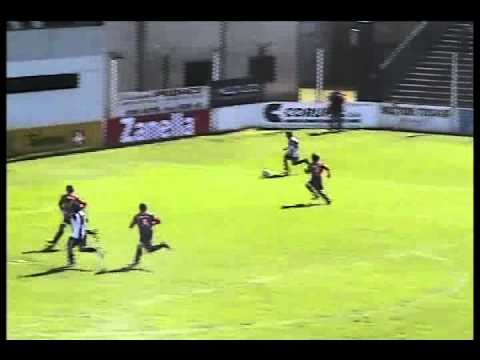 www.sabadogol.net FUTBOL INFANTIL. Categoría 98'. ESTUDIANTES - CHACARITA JRS. 21-8-2011.