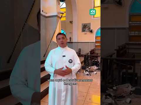 Homem destrói imagem centenária da Paróquia São Benedito, em Fortaleza