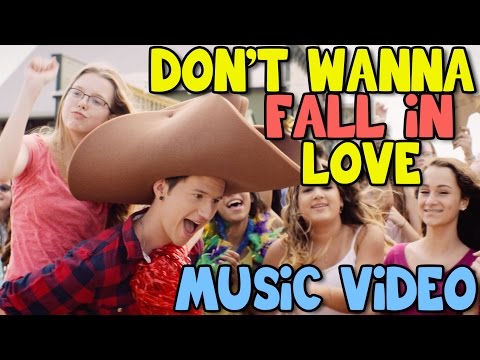 DON'T WANNA FALL IN LOVE (OFFICIAL MUSIC VIDEO) - RICKY DILLON