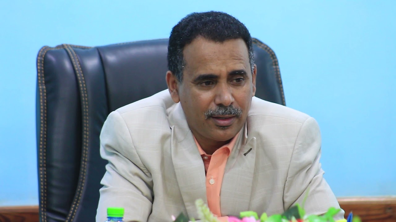 اجتماع لتربية حضرموت يناقش الإعداد لإقامة احتفائية تكريم أوائل المجمعات المسائية ومدارس تعليم القرآن الكريم لصفوف النقل على مستوى مديريات المحافظة