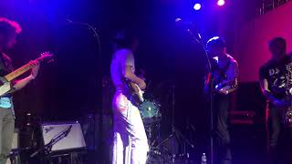 Rock NYC: Eleanor Friedberger @Resident