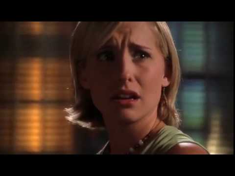 Smallville 4x06 - "Clark" flirts with Chloe