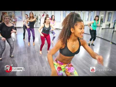 La clase estilo mujer (LADY STYLE) de timba salsa rumba cubana en CasaBlanca