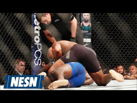 Was Anthony Johnson Ignoring Coaches At UFC 210?