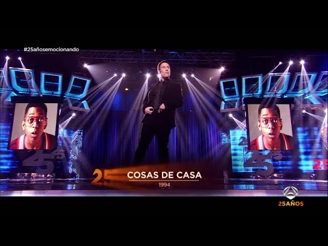 Carlos Latre repasa las grandes voces de los 25 años de Antena 3 | Gala 25 años de Antena 3