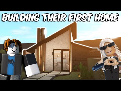 BUILDING A NEW BLOXBURG PLAYERS FIRST EVER HOME