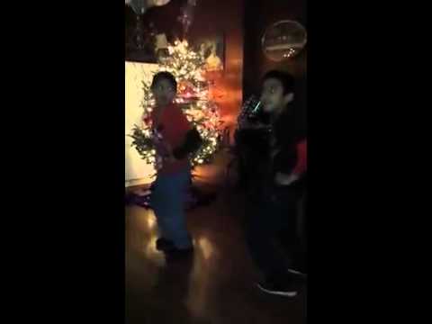 David and Iarley dancing the macarena