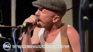 Foy Vance &quot;Closed Hand, Full Of Friends&quot; Peak Performance