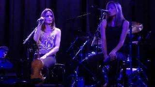 Sharon and Caroline Corr - No Frontiers (Nov 14, 2011 - Melkweg, Amsterdam)