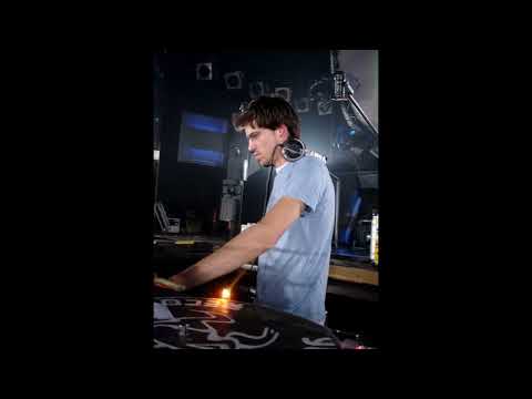 Emsiukas – Derek Howell Productions [HD]