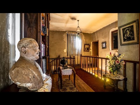 , title : 'Russian Family's Mansion Left Abandoned - Found Strange Bust'