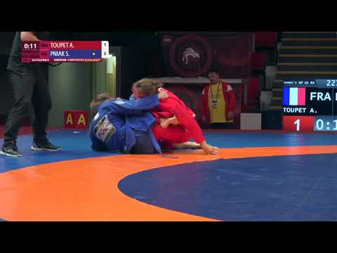 1/2 Women's GP GI - 64 kg: A. TOUPET (FRA) v. S. PNIAK (POL)