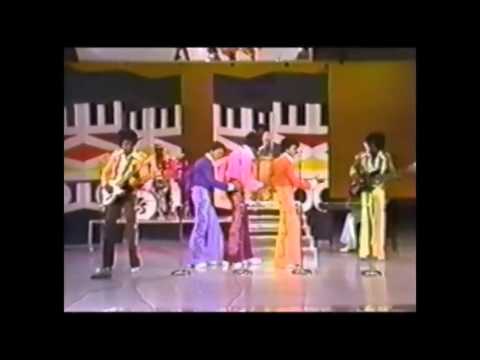 Mj robot move from the j5 dancing machine