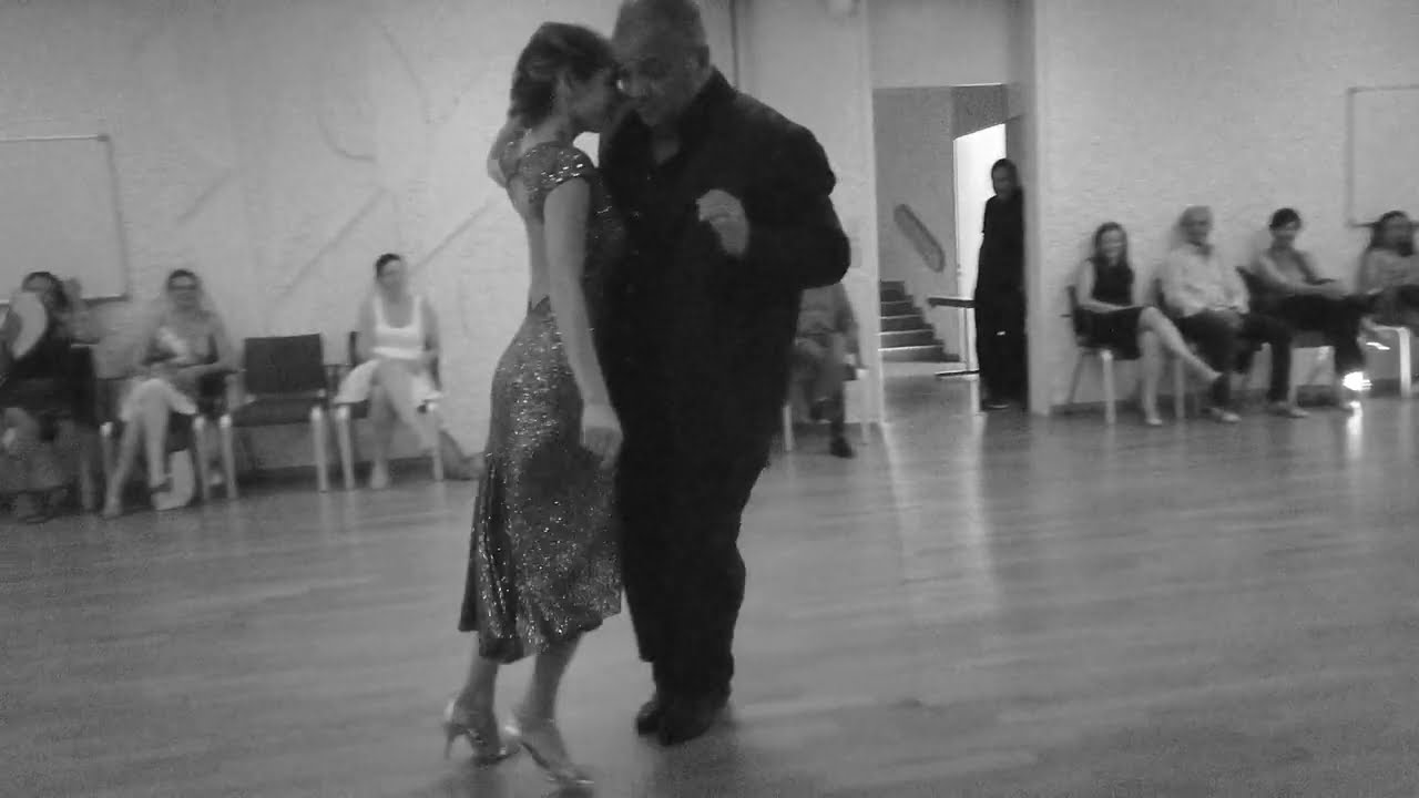 Mario Bournissen & Laura Rusconi dance Roberto Firpo & Edgardo Donato - Milonga del 38