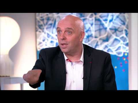 Philippe CROIZON raconte 2 anecdotes avec humour - Thé ou Café - 18/02/2017