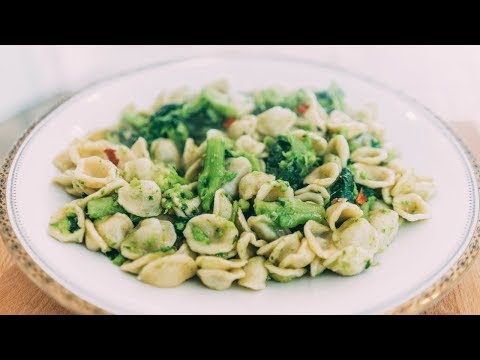 Orecchiette con le cime di rape | Ricetta originale Pugliese
