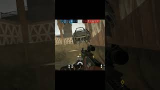 戦車に轢かれるゲーム  #rainbowsixsiege