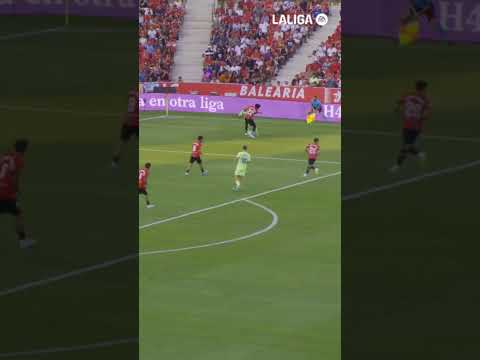 Lamine Yamal. Unleashed. #fcbarcelona #lamineyamal #laligahighlights #shorts