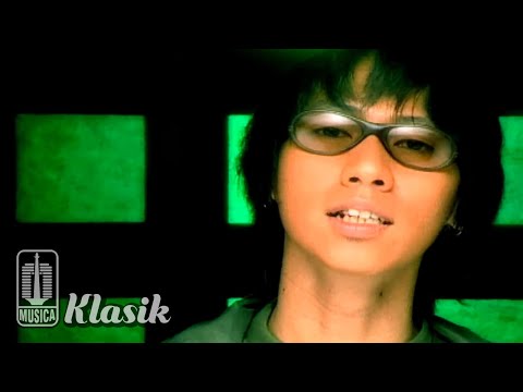 Tic Band - Perbedaan (Official Music Video)